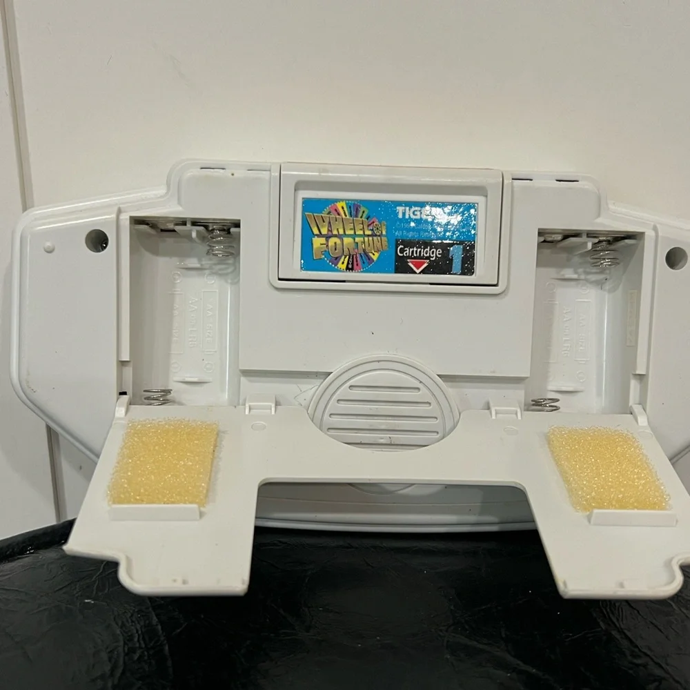 Tiger Electronics Wheel of Fortune Handheld Video Game - EUC